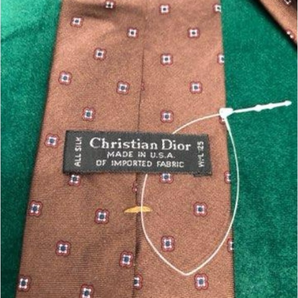 Dior tie - Picture 2 of 3